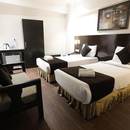 Anr Hotels Lucknow Exterior foto